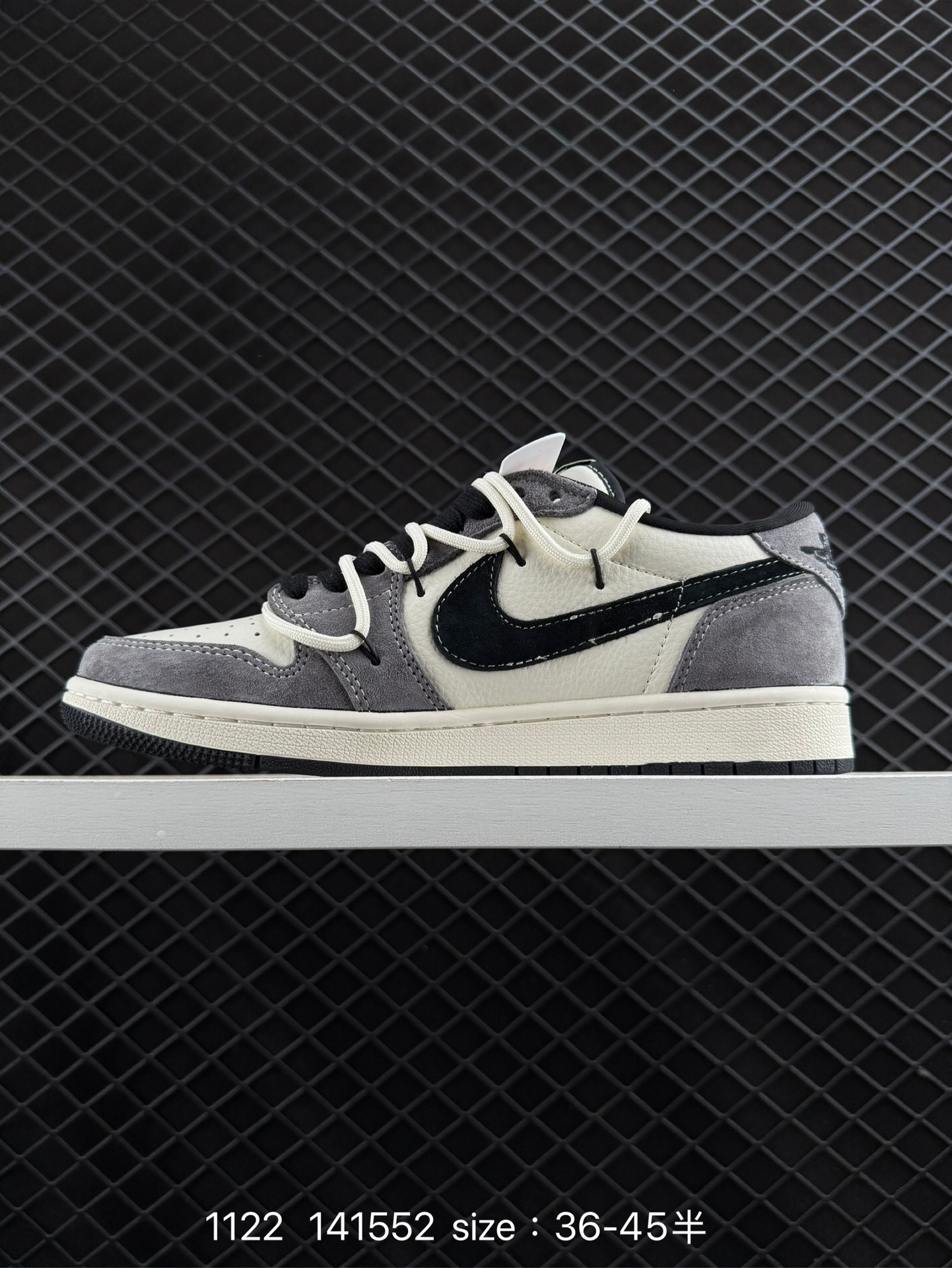 Travis Scott x Air Jordan 1 ” Reverse Mocha “